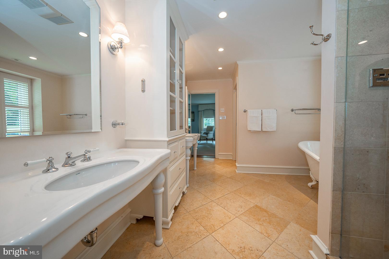 BRYN MAWR - Residential