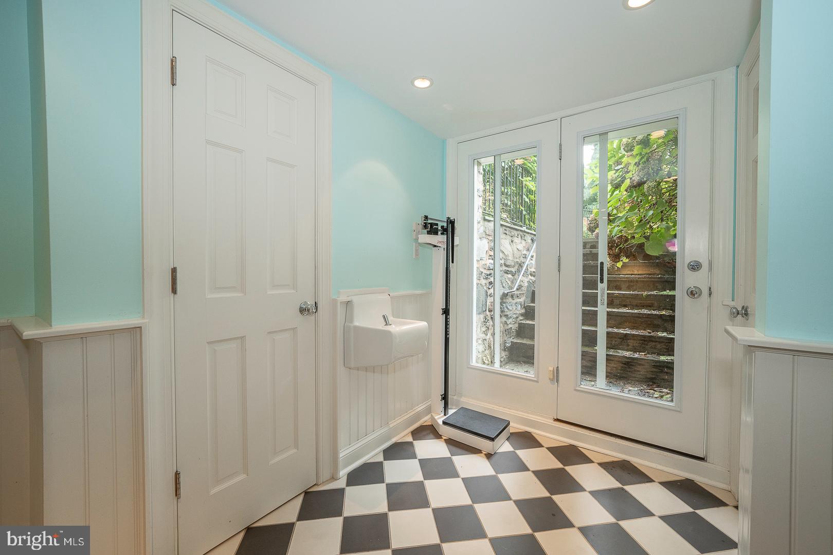 BRYN MAWR - Residential