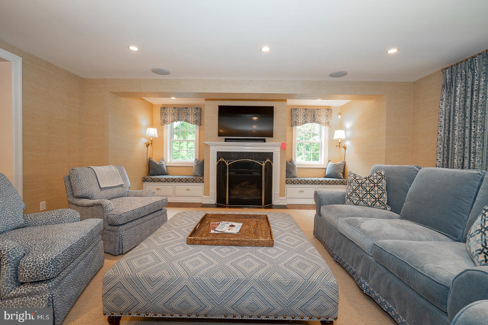 BRYN MAWR - Residential