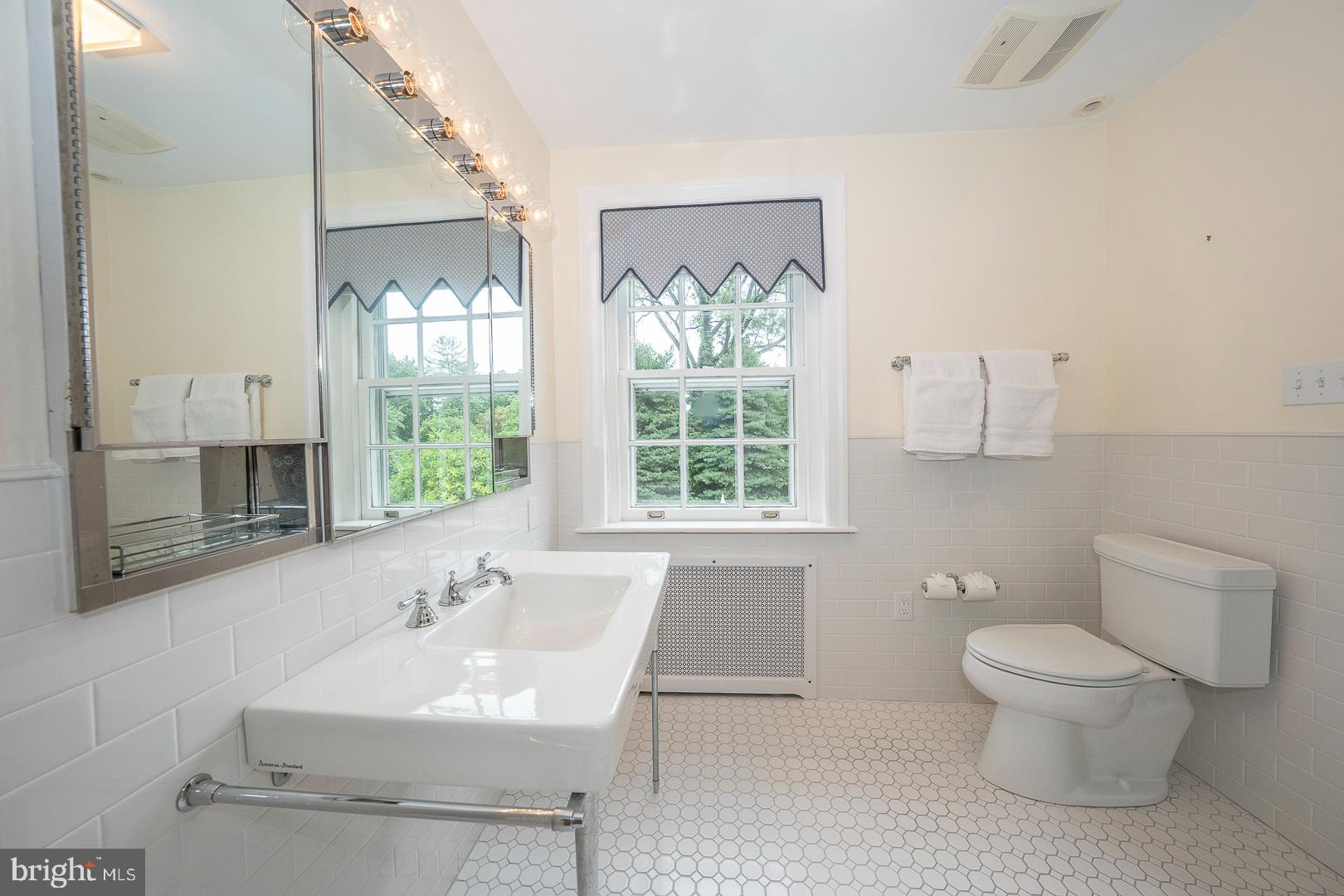 BRYN MAWR - Residential