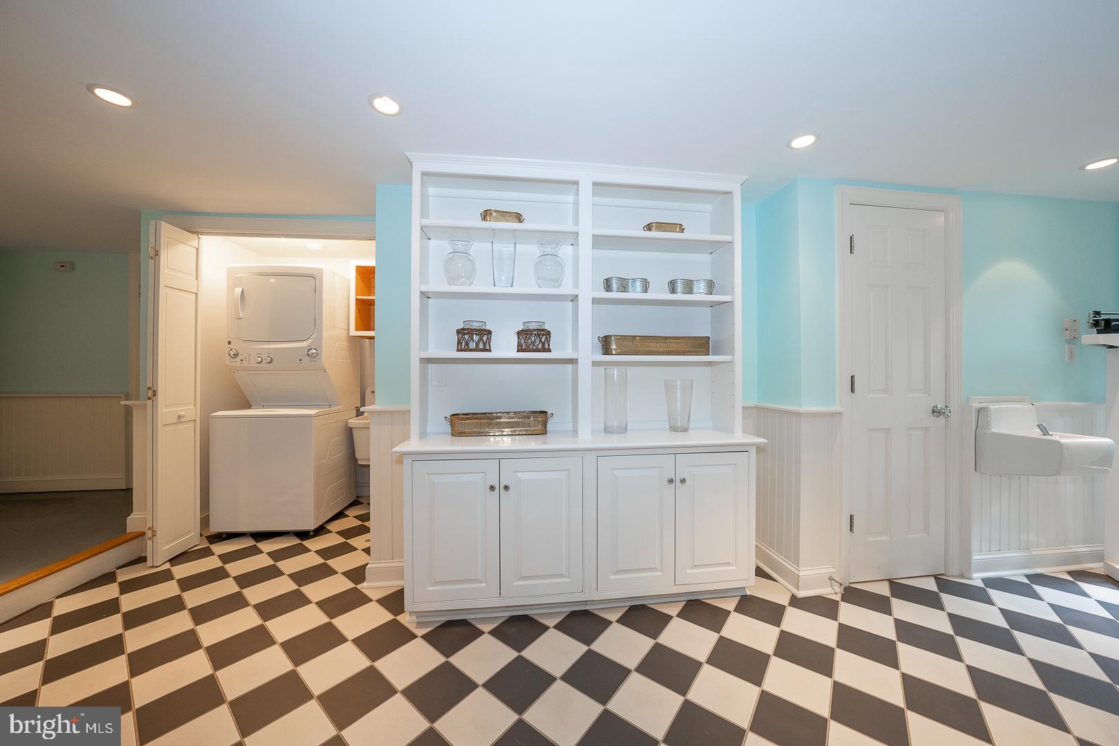 BRYN MAWR - Residential