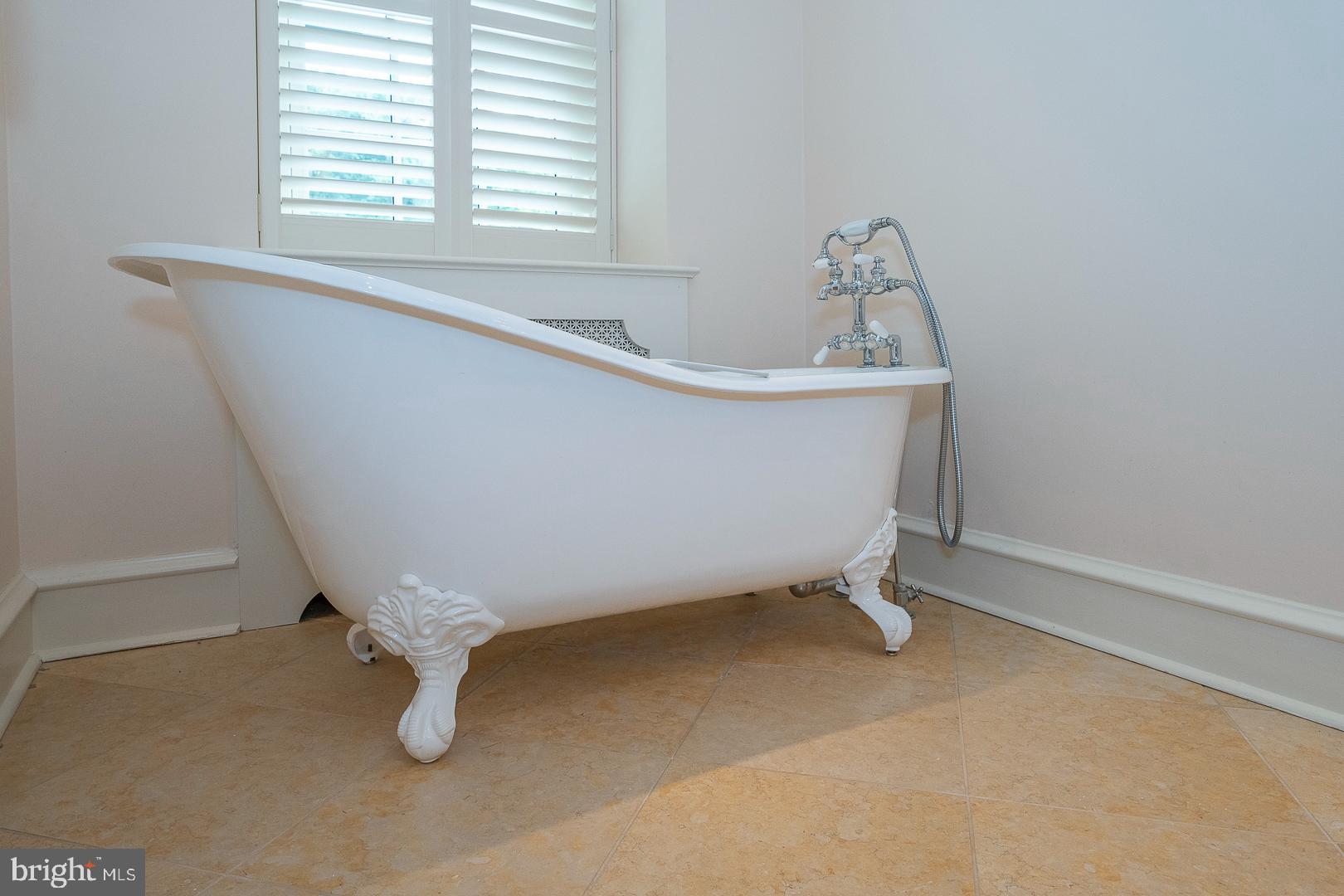 BRYN MAWR - Residential