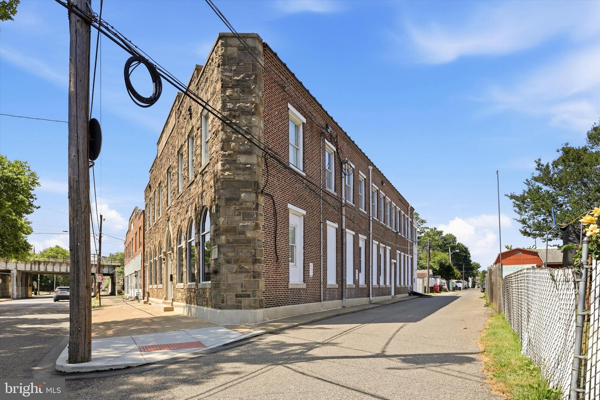 806 BEAVER STREET