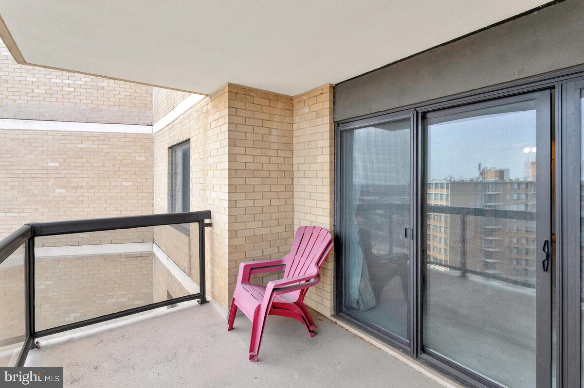 WATERGATE AT LANDMARK - Residential