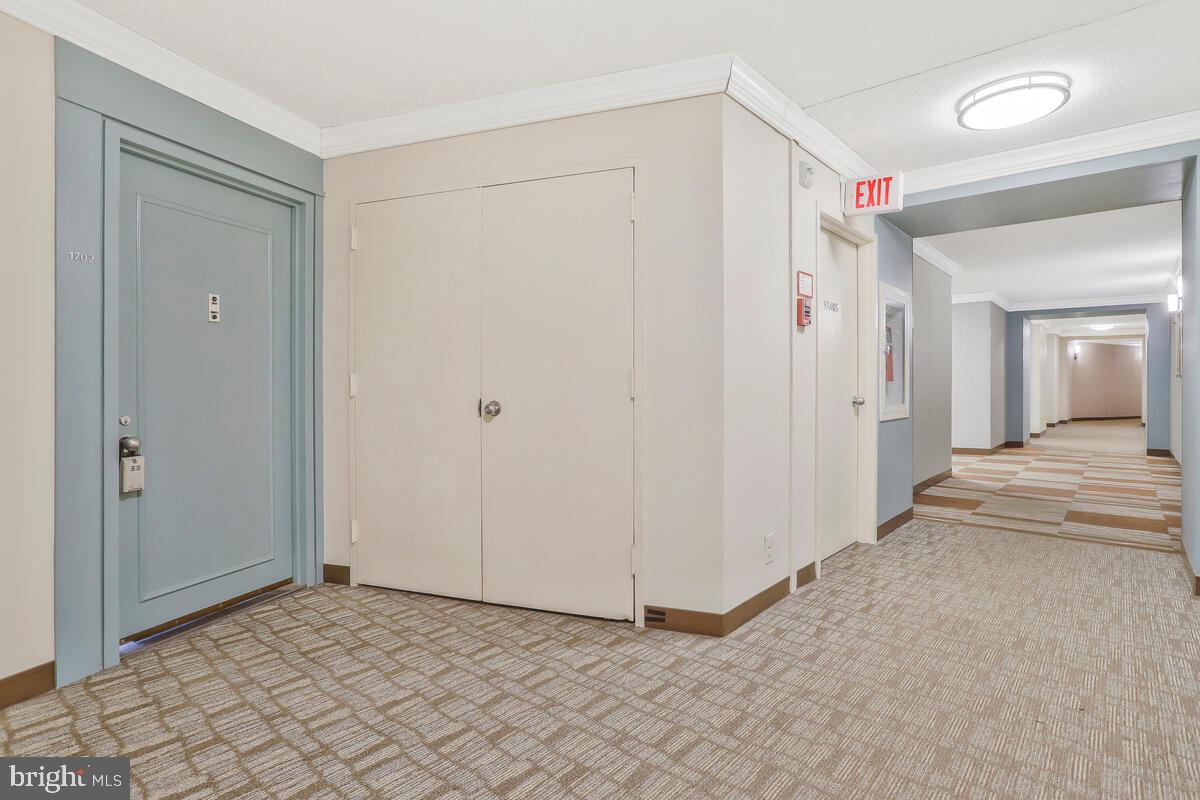 WATERGATE AT LANDMARK - Residential