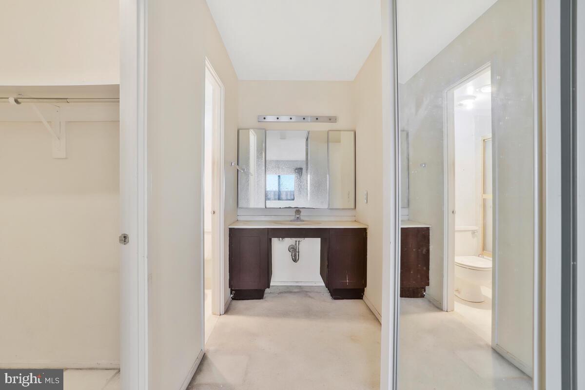 WATERGATE AT LANDMARK - Residential