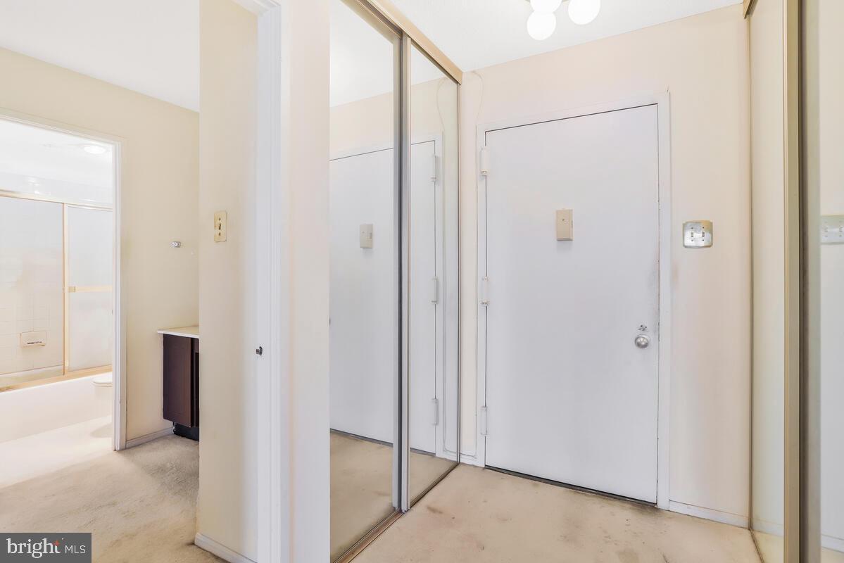 WATERGATE AT LANDMARK - Residential