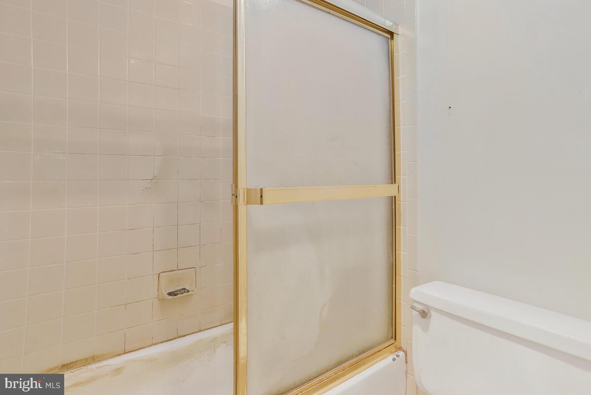 WATERGATE AT LANDMARK - Residential