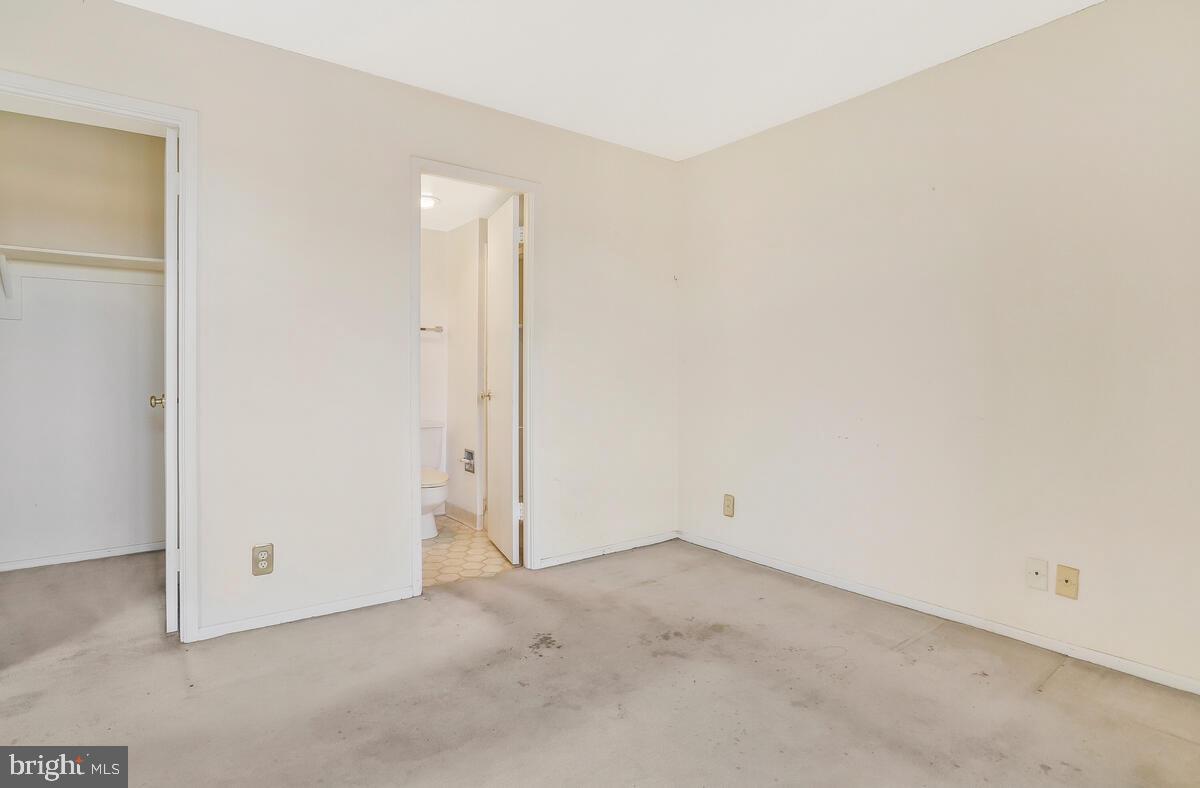 WATERGATE AT LANDMARK - Residential