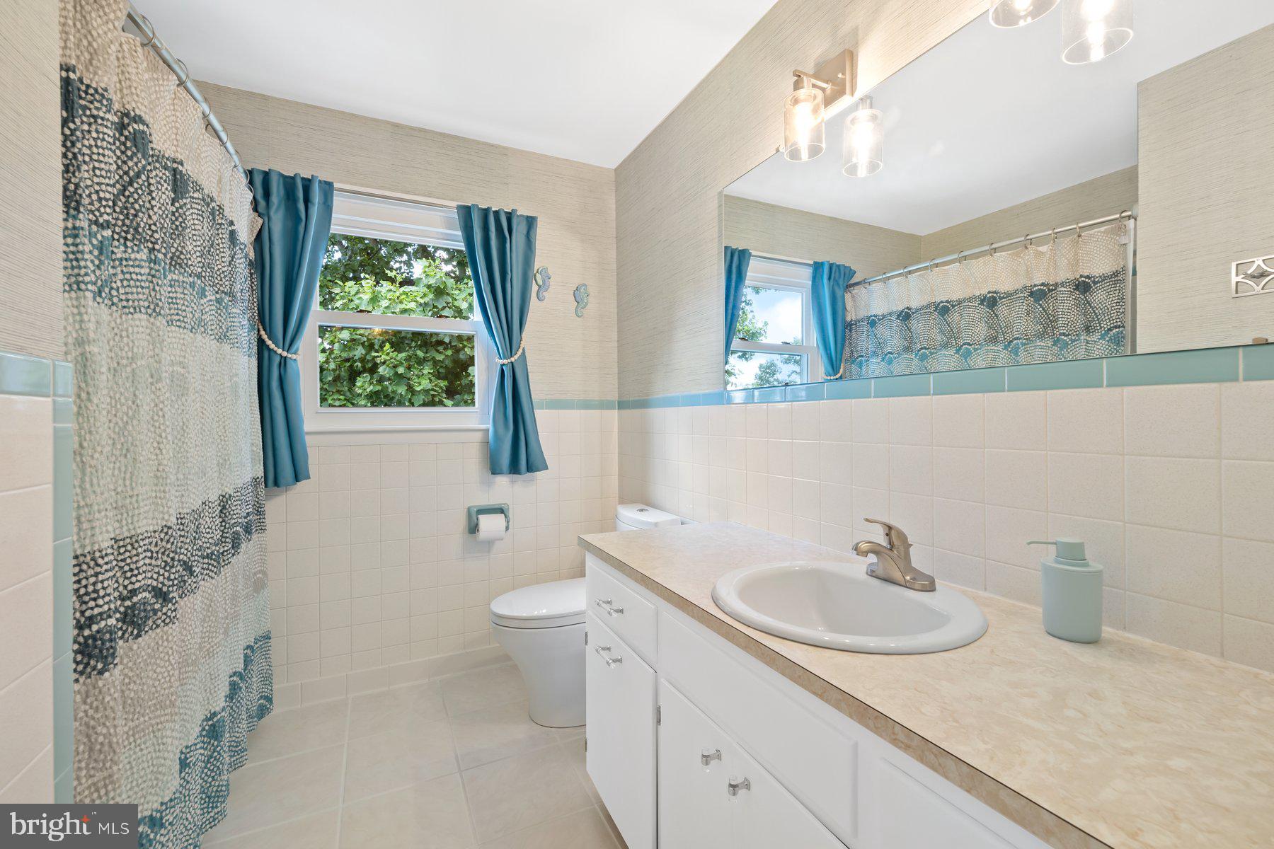 MIDDLETOWN - Residential