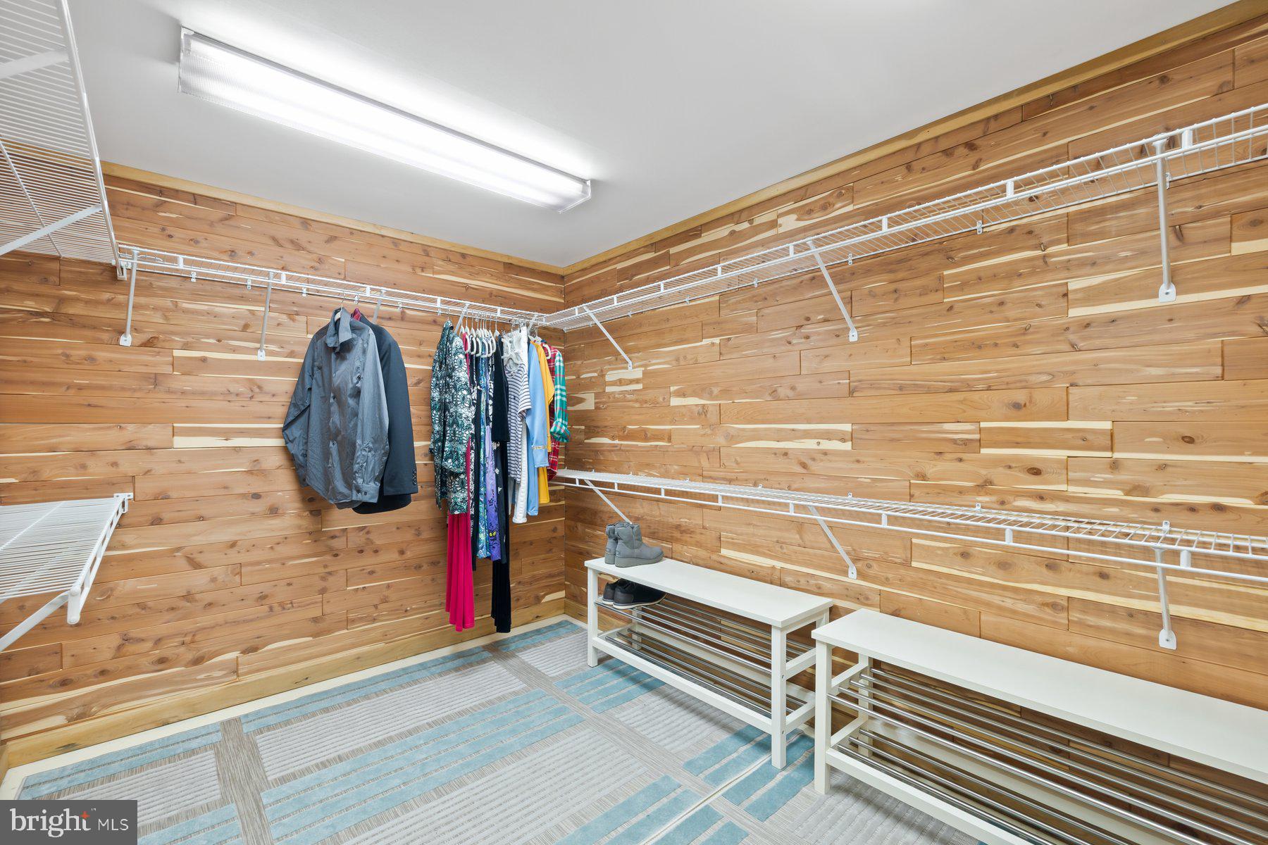 MIDDLETOWN - Residential