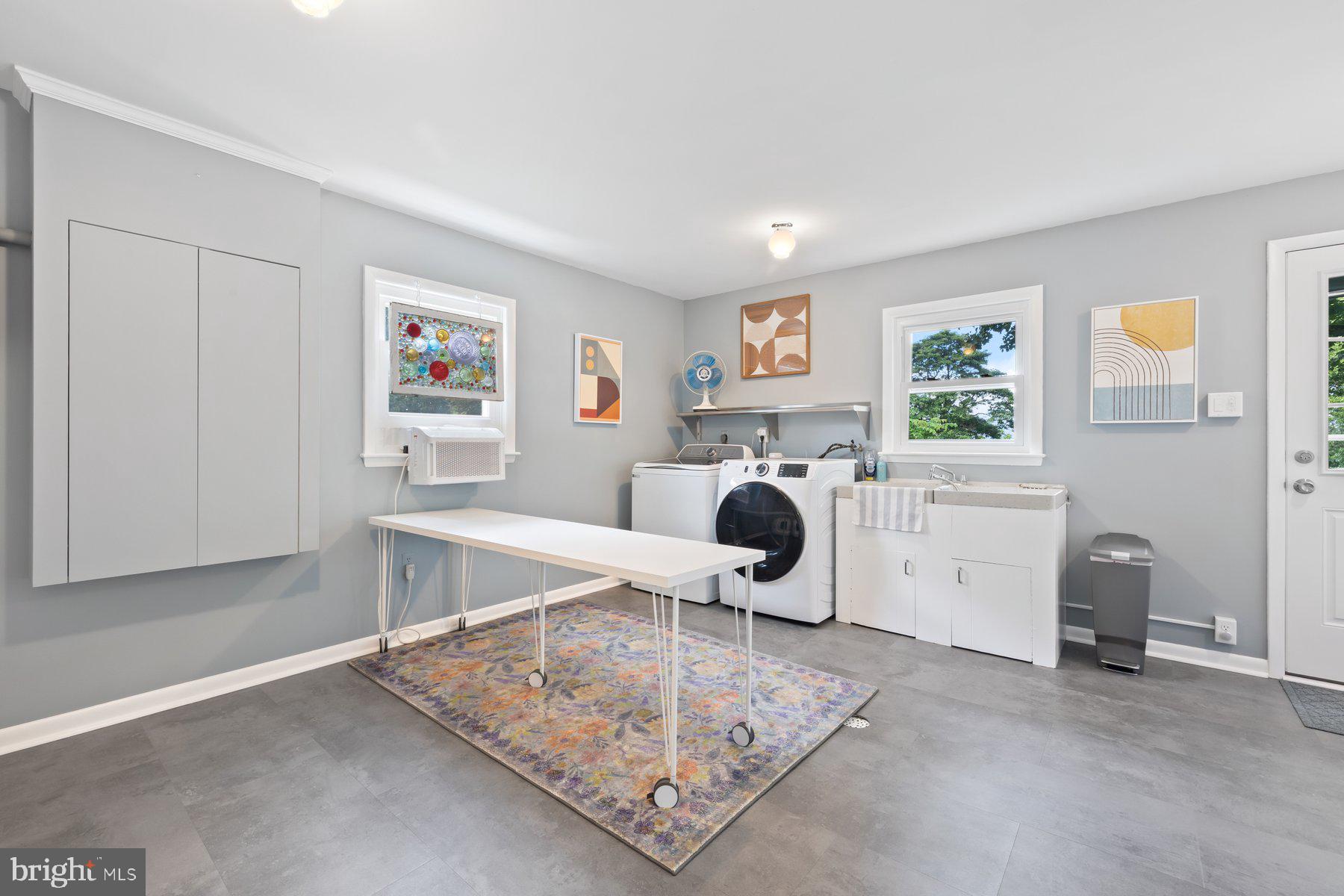 MIDDLETOWN - Residential