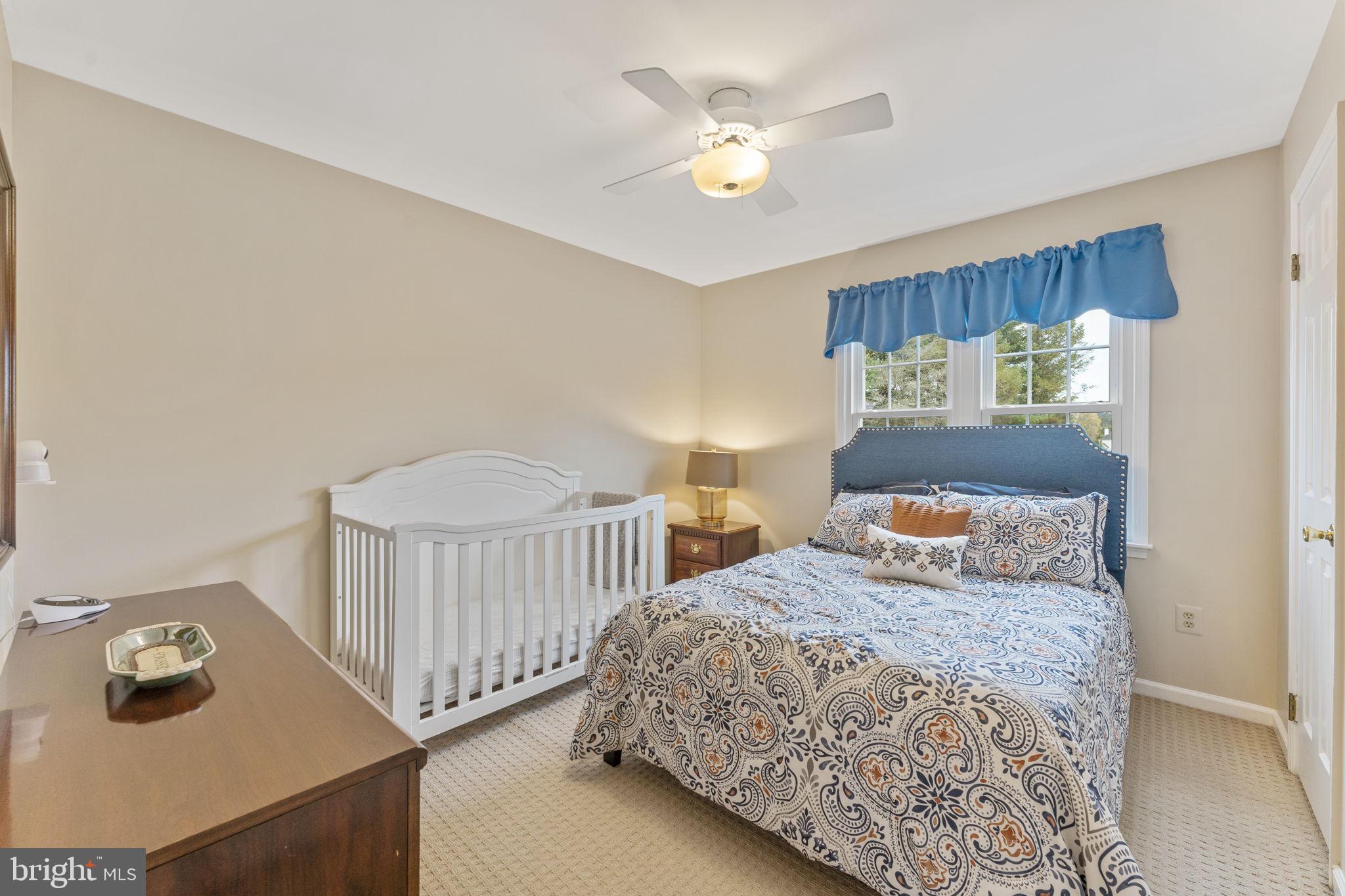 OLD MILL ESTS - Residential