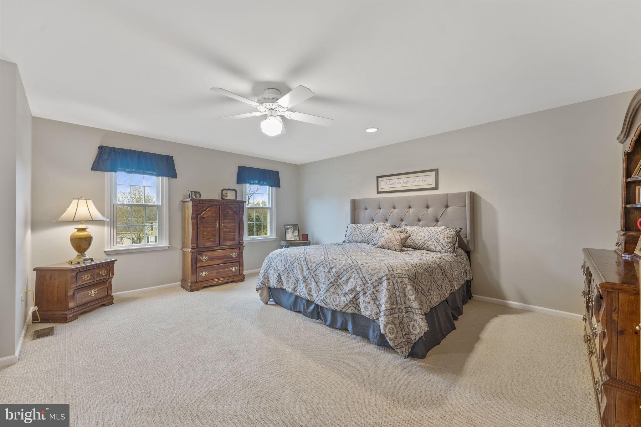 OLD MILL ESTS - Residential