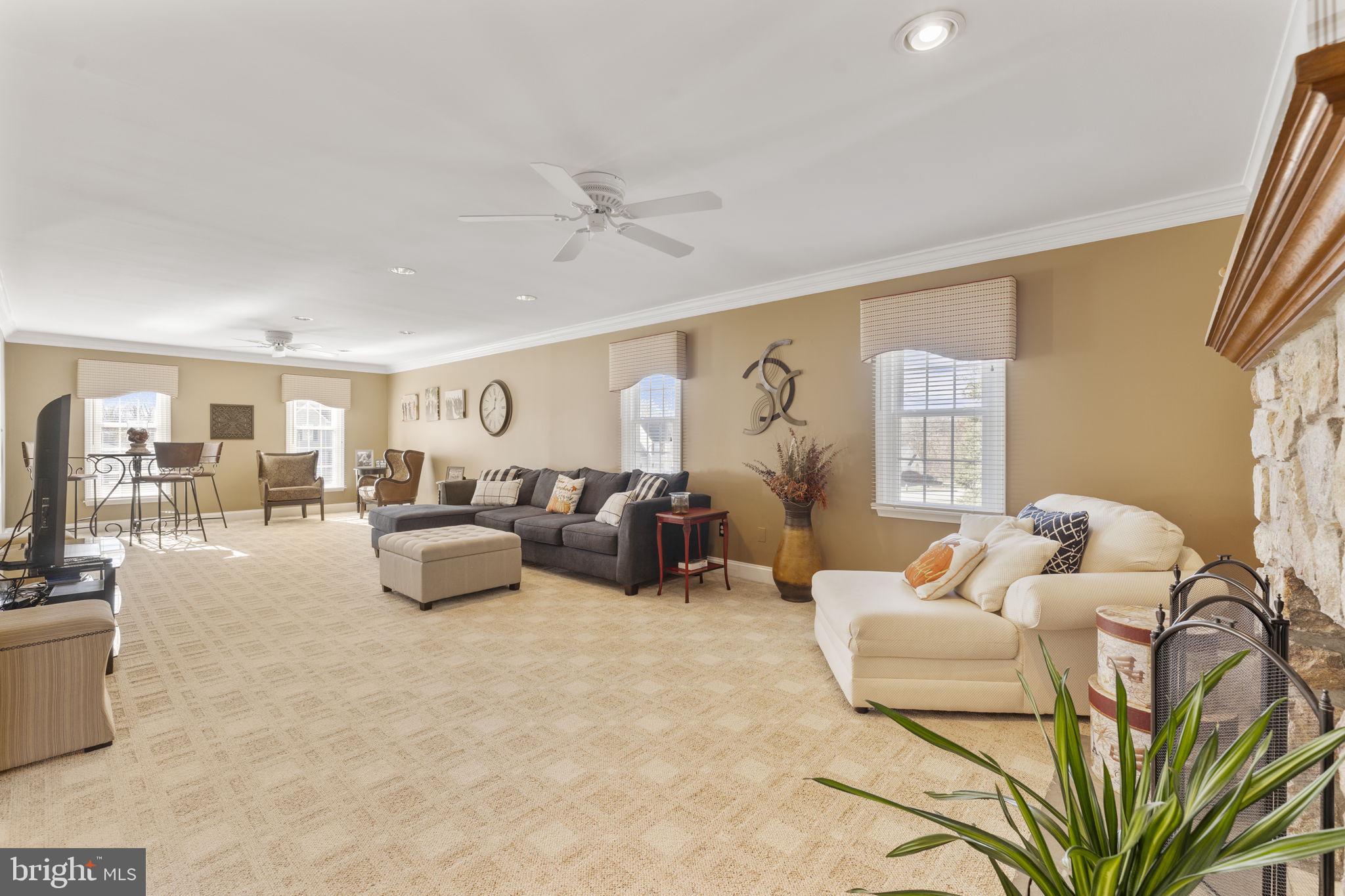 OLD MILL ESTS - Residential