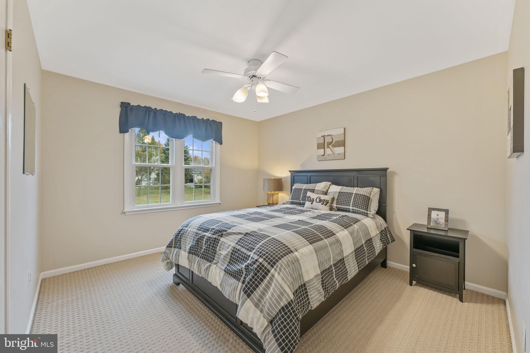 OLD MILL ESTS - Residential