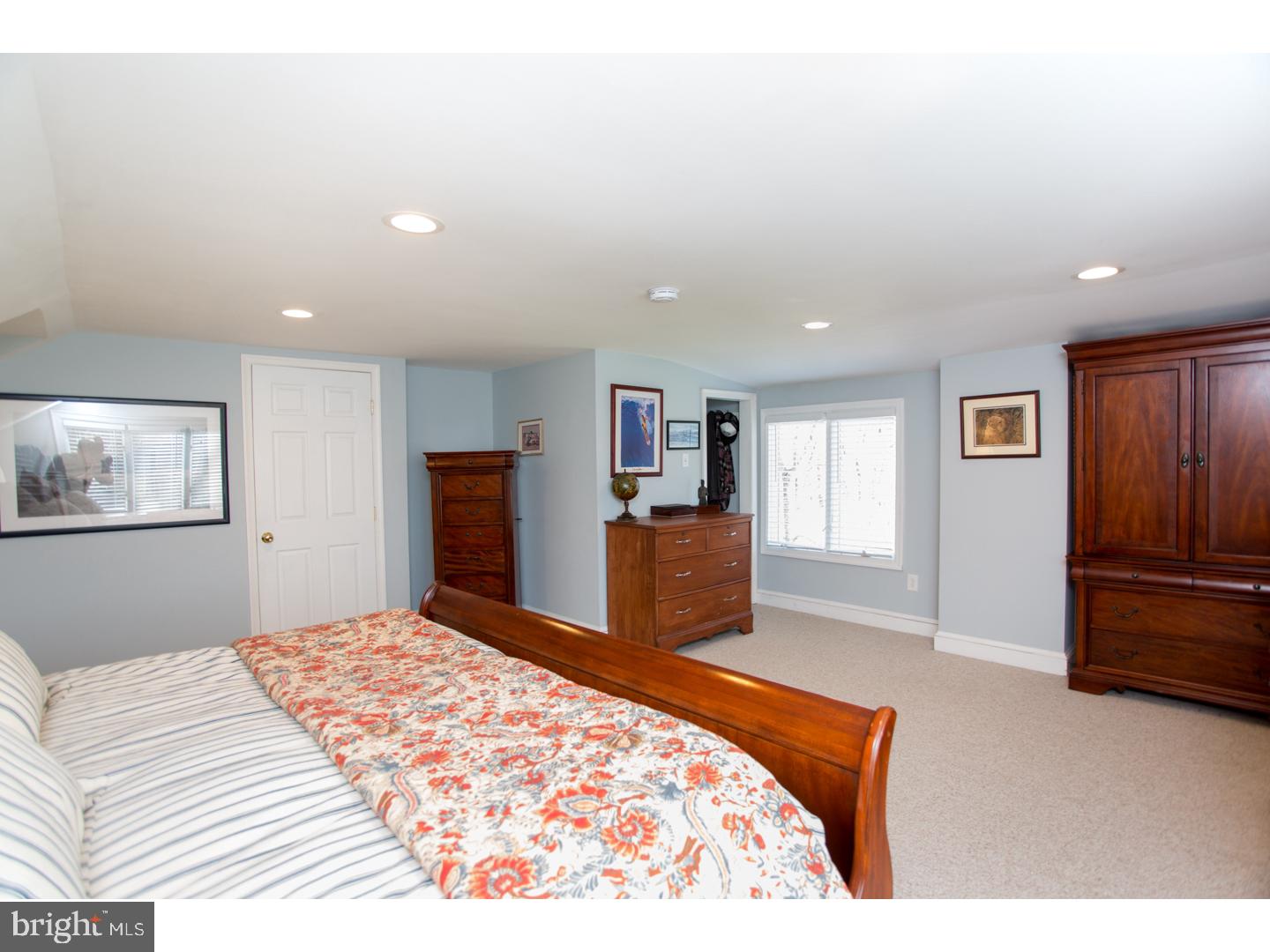 PEBBLE HILL - Residential