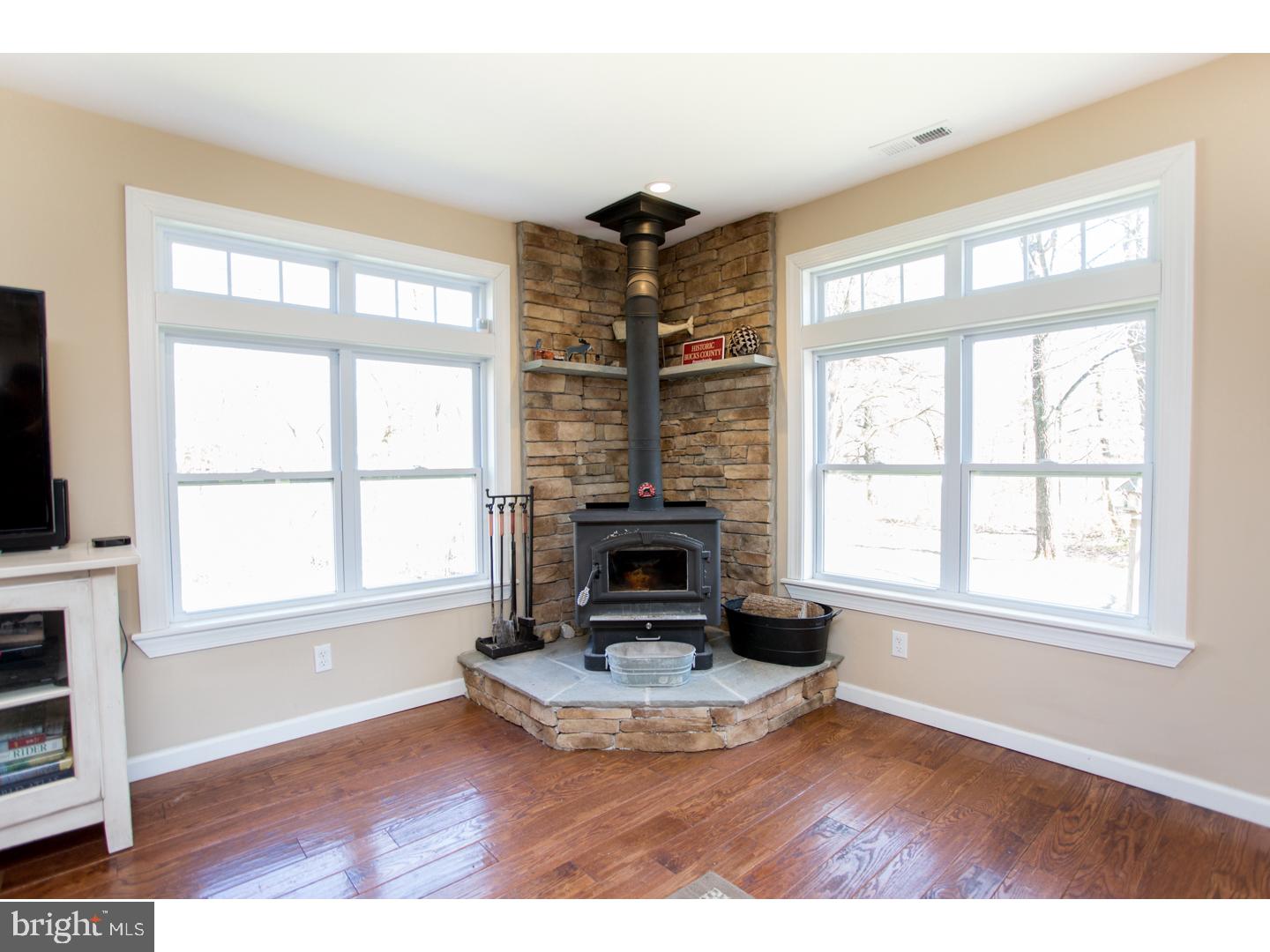 PEBBLE HILL - Residential