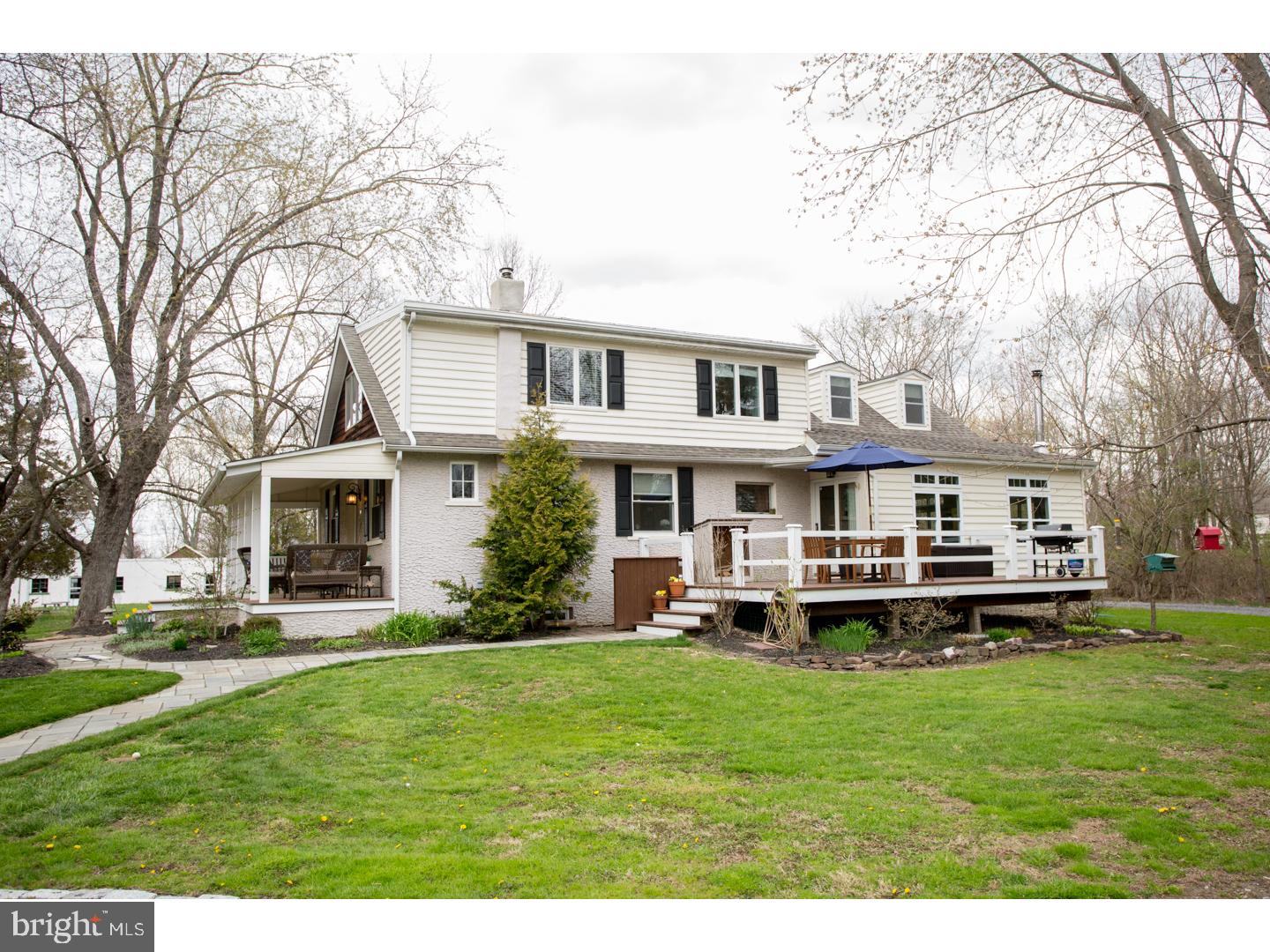 PEBBLE HILL - Residential