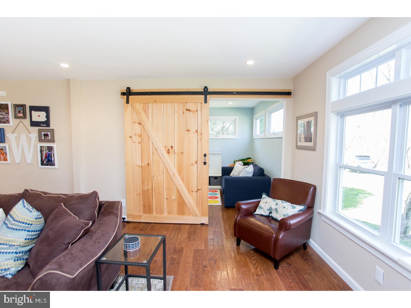 PEBBLE HILL - Residential