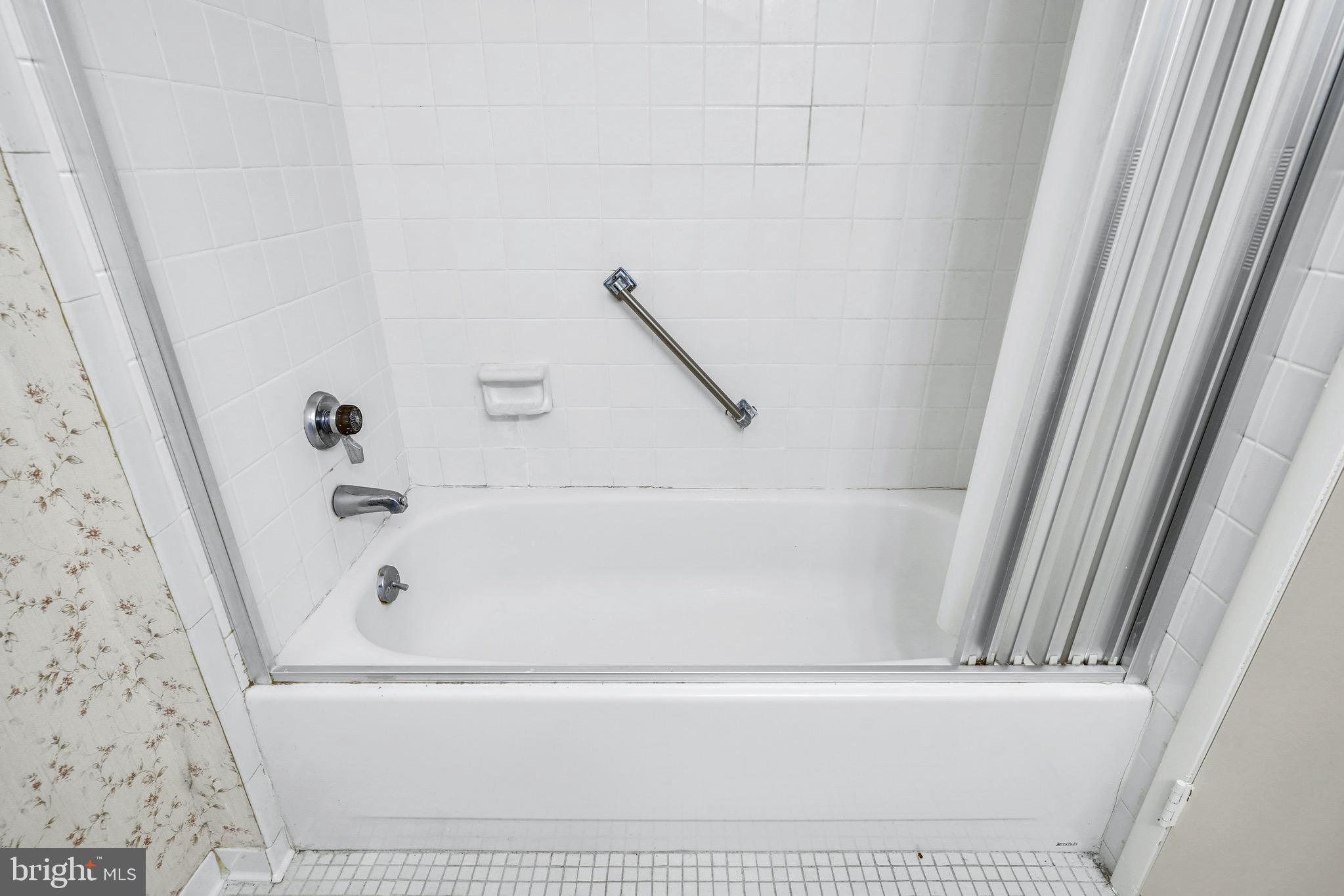 ROSSMOOR MUTUAL #19 - Residential