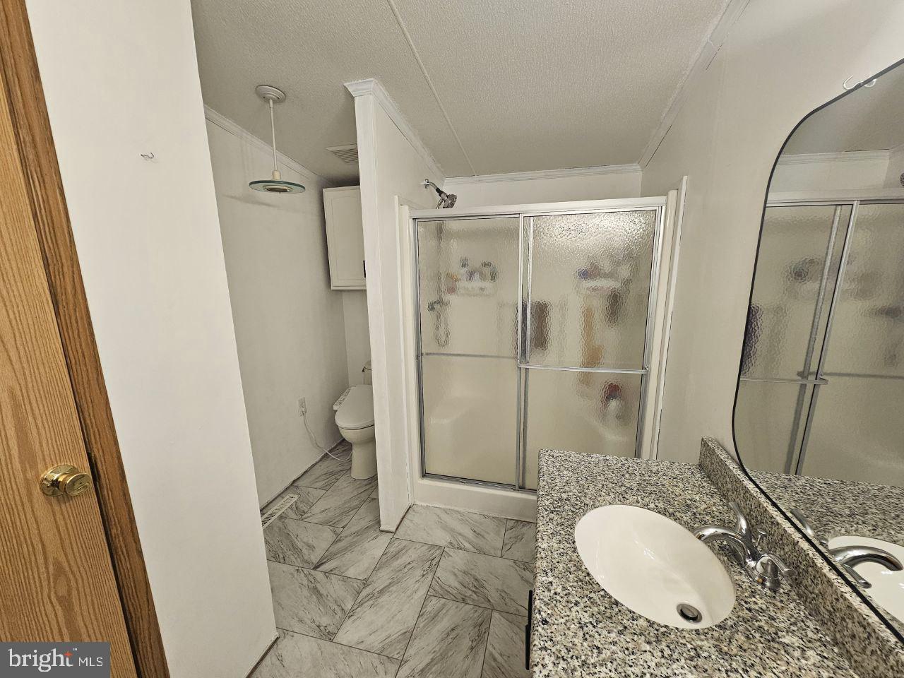 2304 BROWNSVILLE ROAD L22