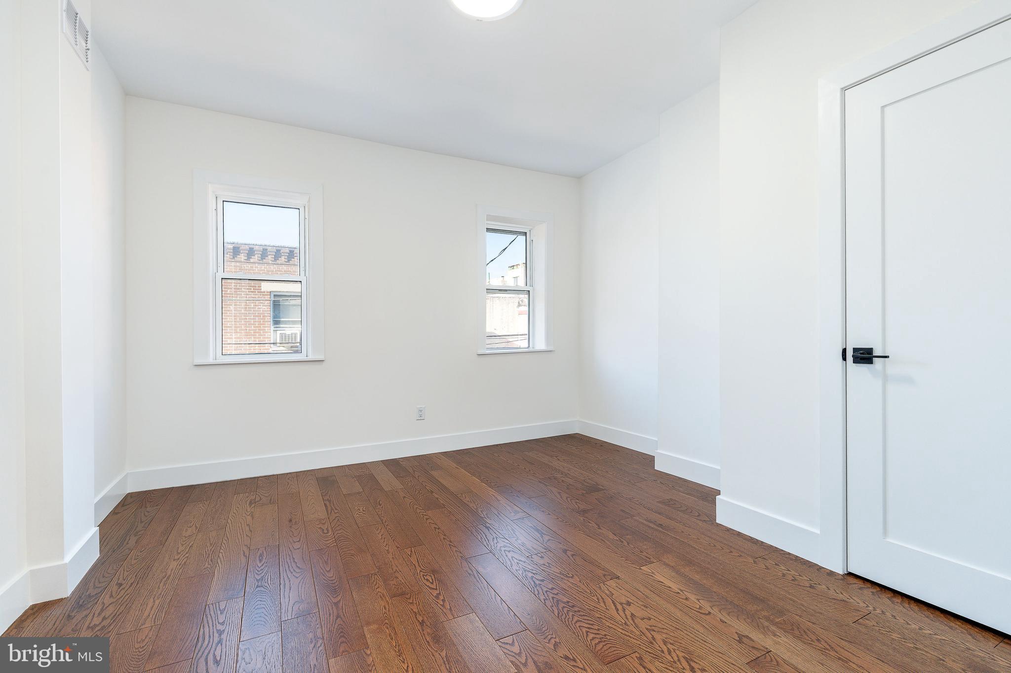 DICKINSON NARROWS - Residential