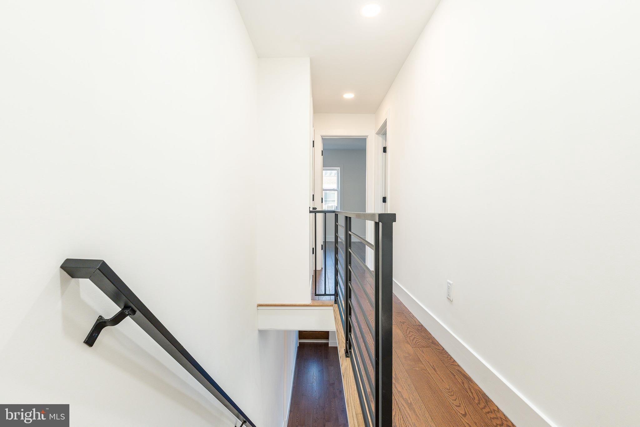 DICKINSON NARROWS - Residential