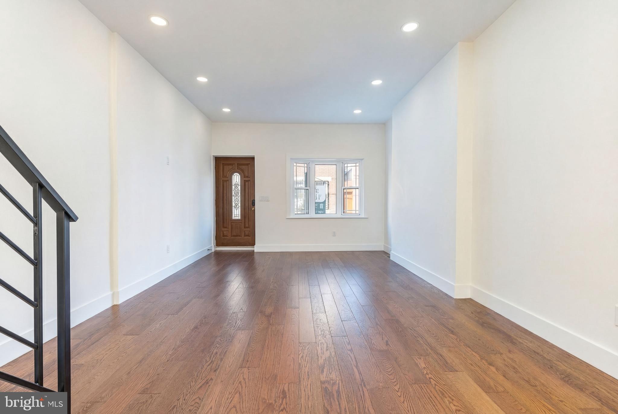 DICKINSON NARROWS - Residential