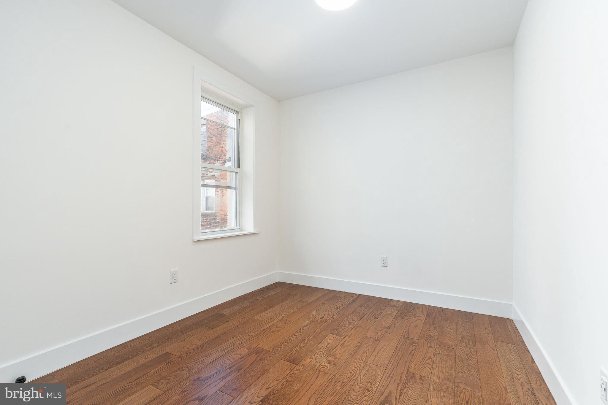 DICKINSON NARROWS - Residential