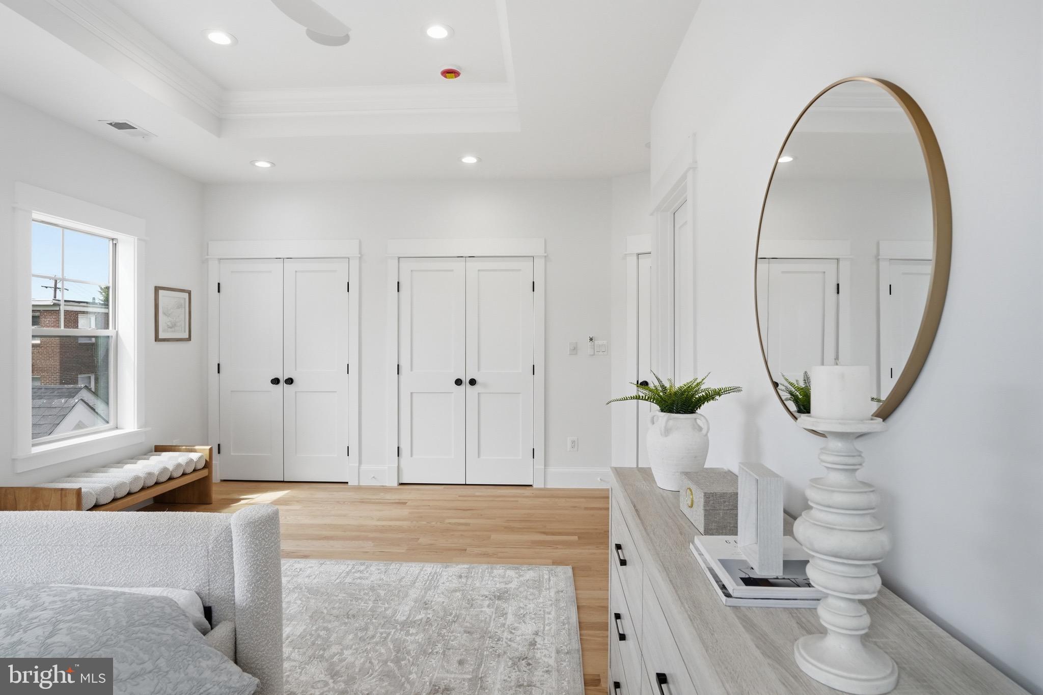 SOUTHGATE - Residential