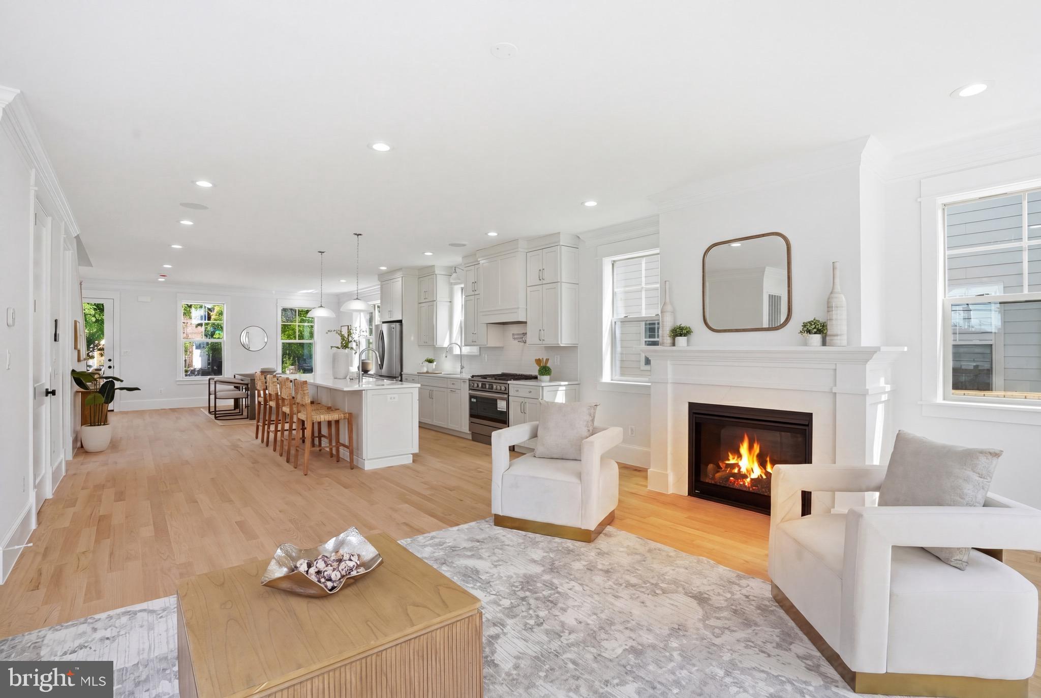 SOUTHGATE - Residential