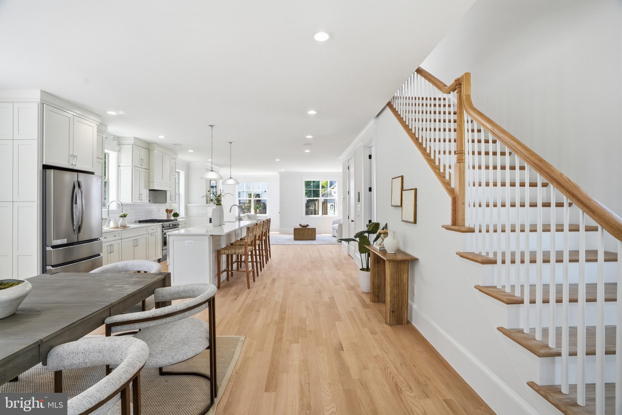 SOUTHGATE - Residential