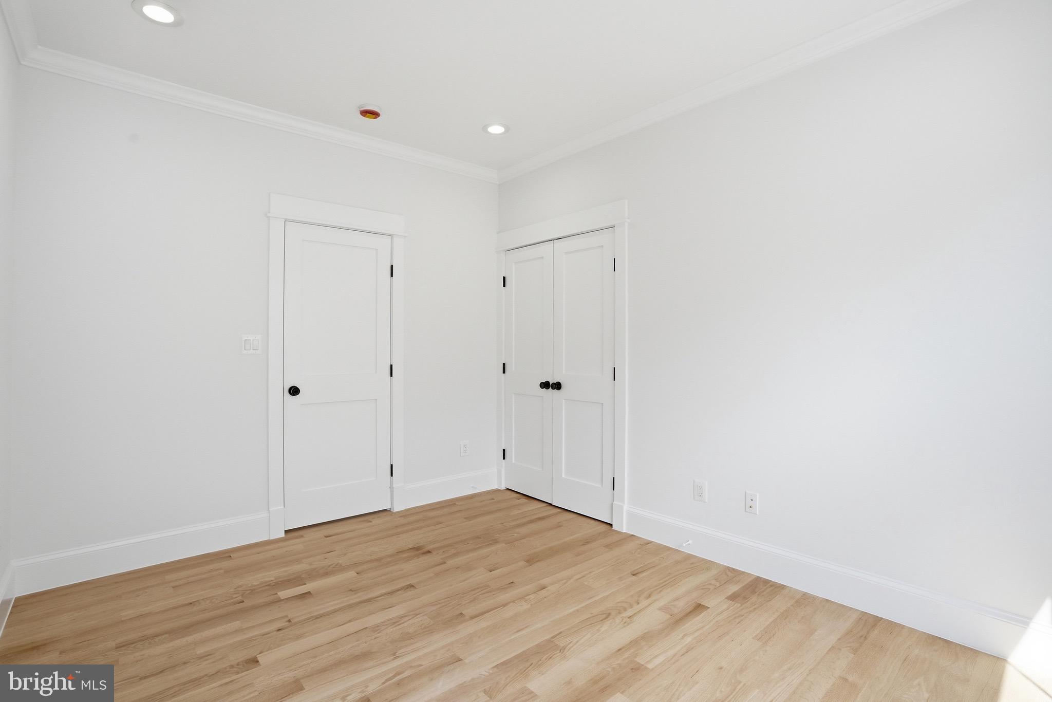 SOUTHGATE - Residential