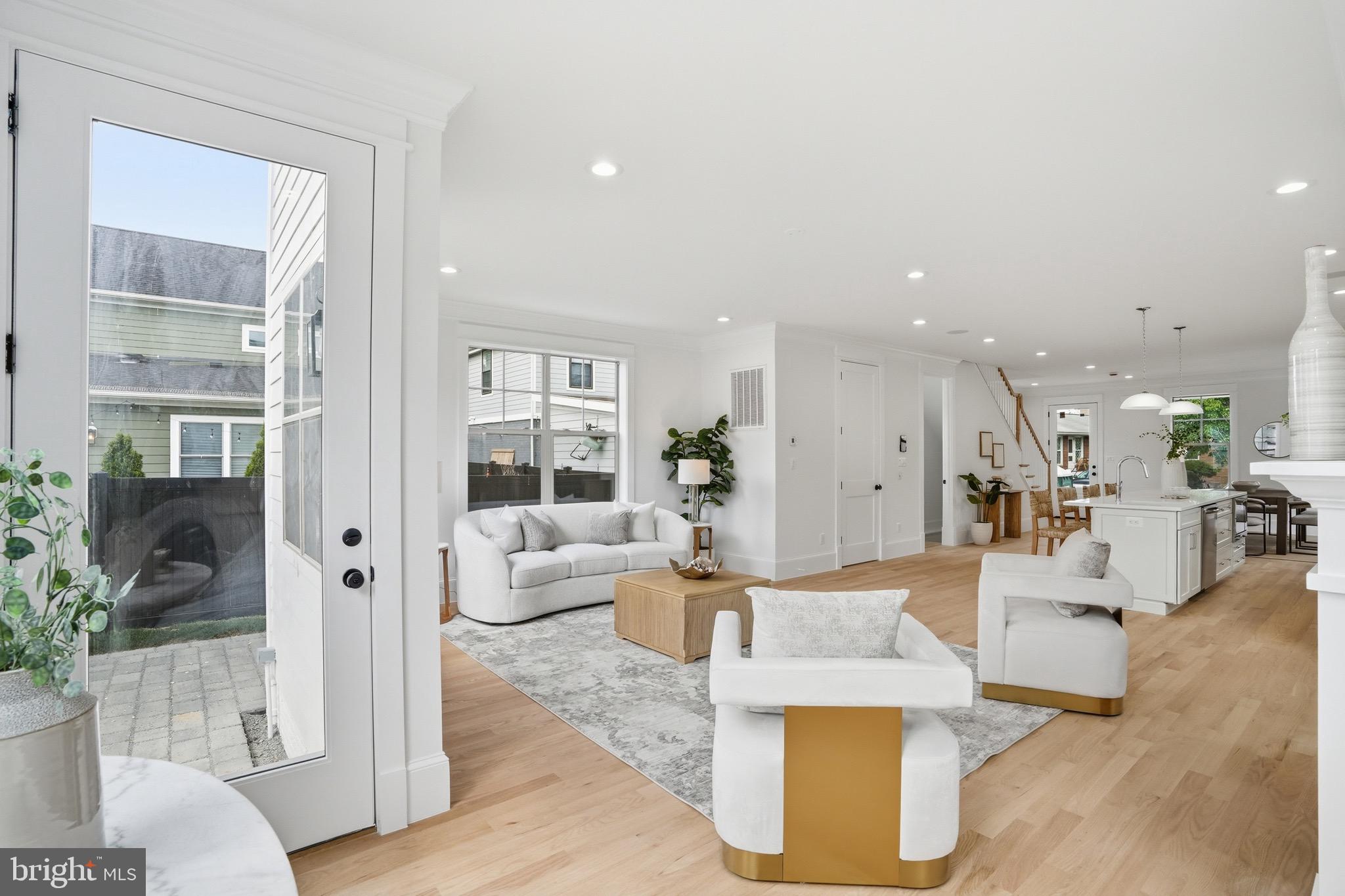 SOUTHGATE - Residential