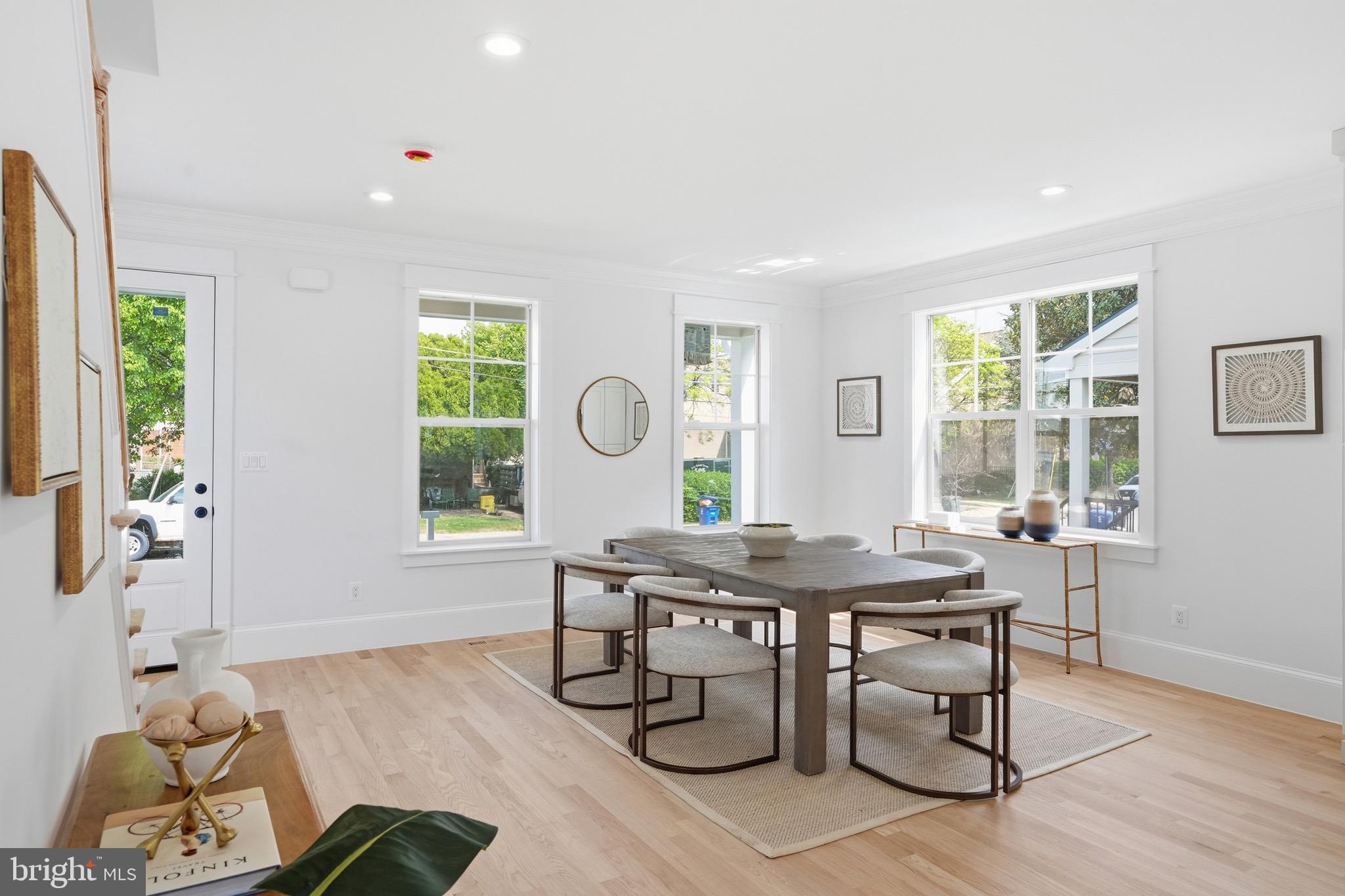 SOUTHGATE - Residential