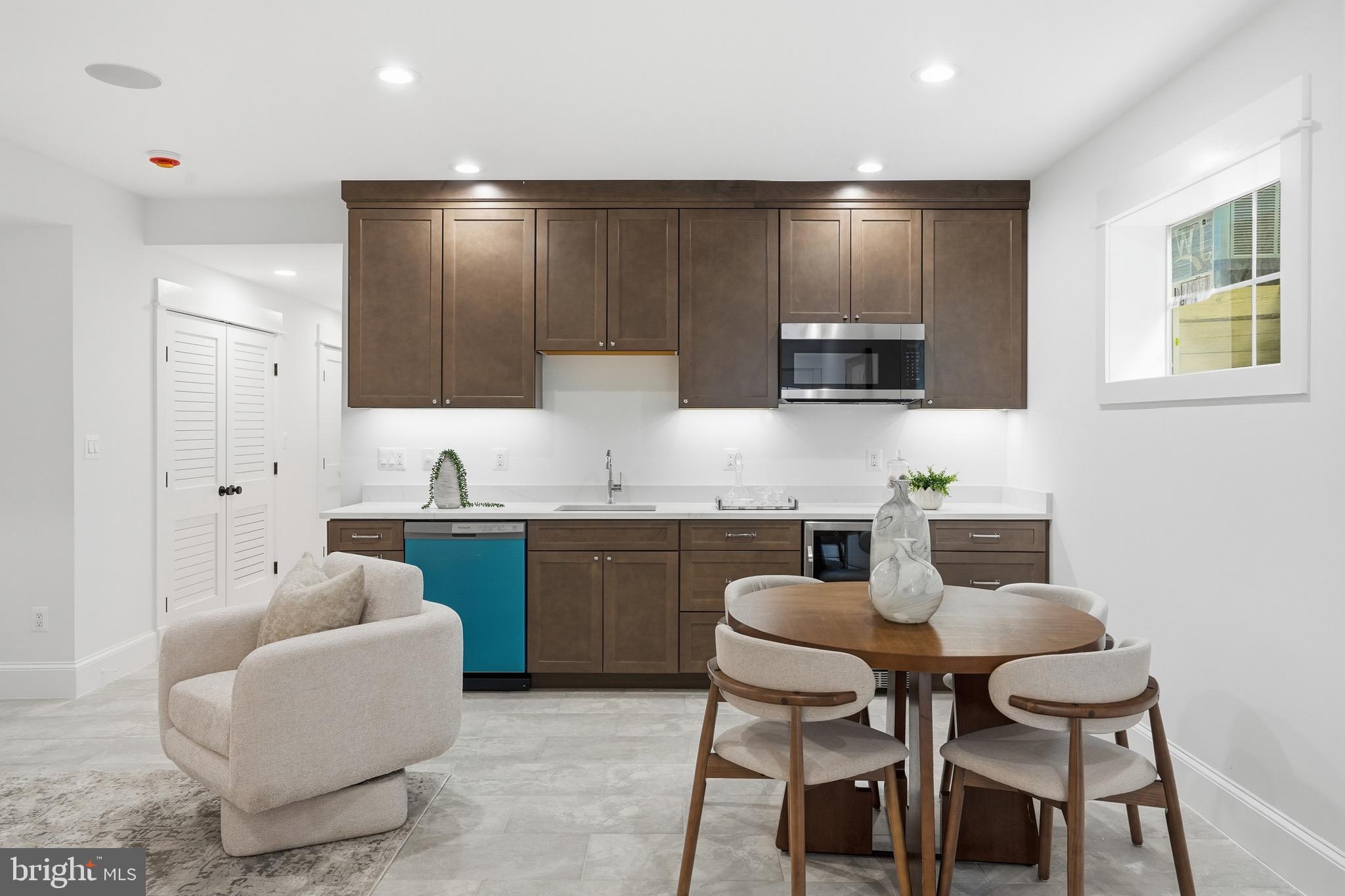 SOUTHGATE - Residential