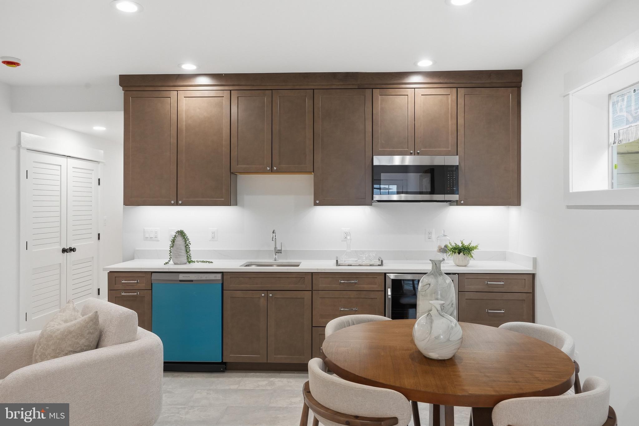 SOUTHGATE - Residential