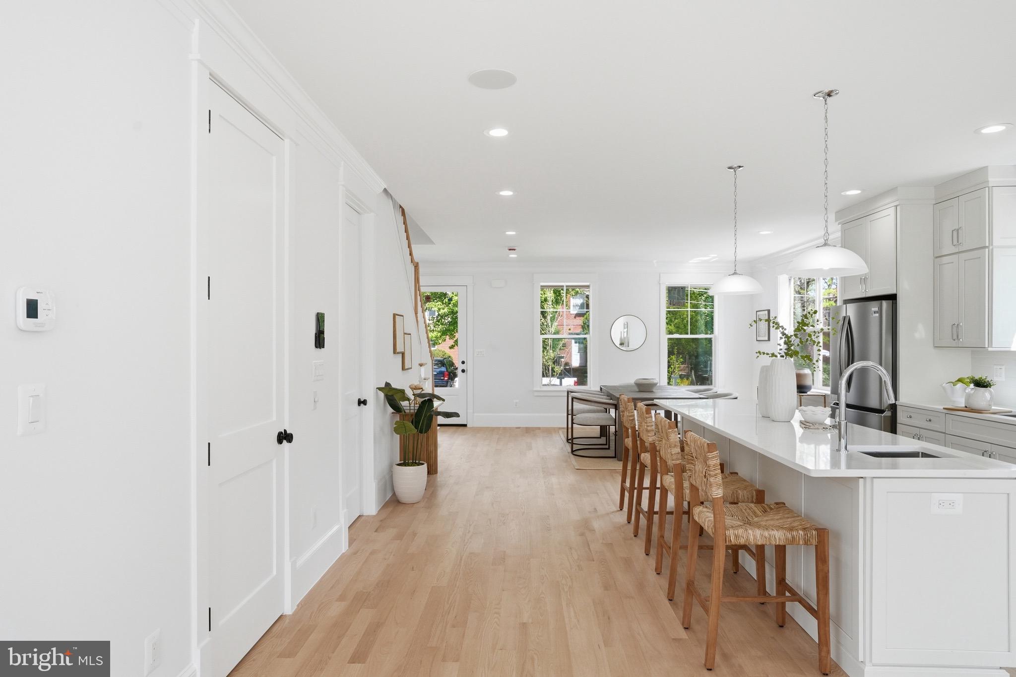 SOUTHGATE - Residential