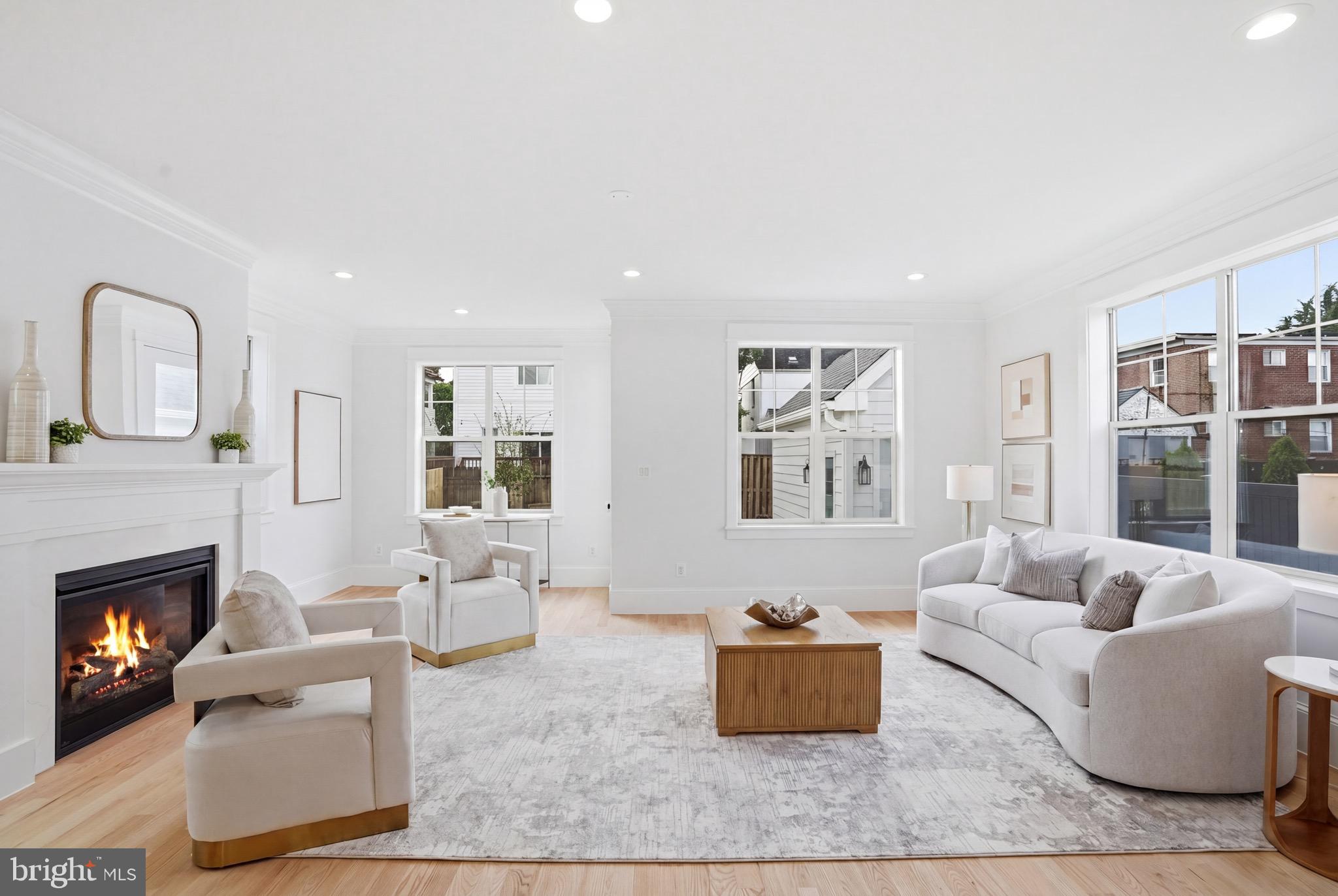 SOUTHGATE - Residential