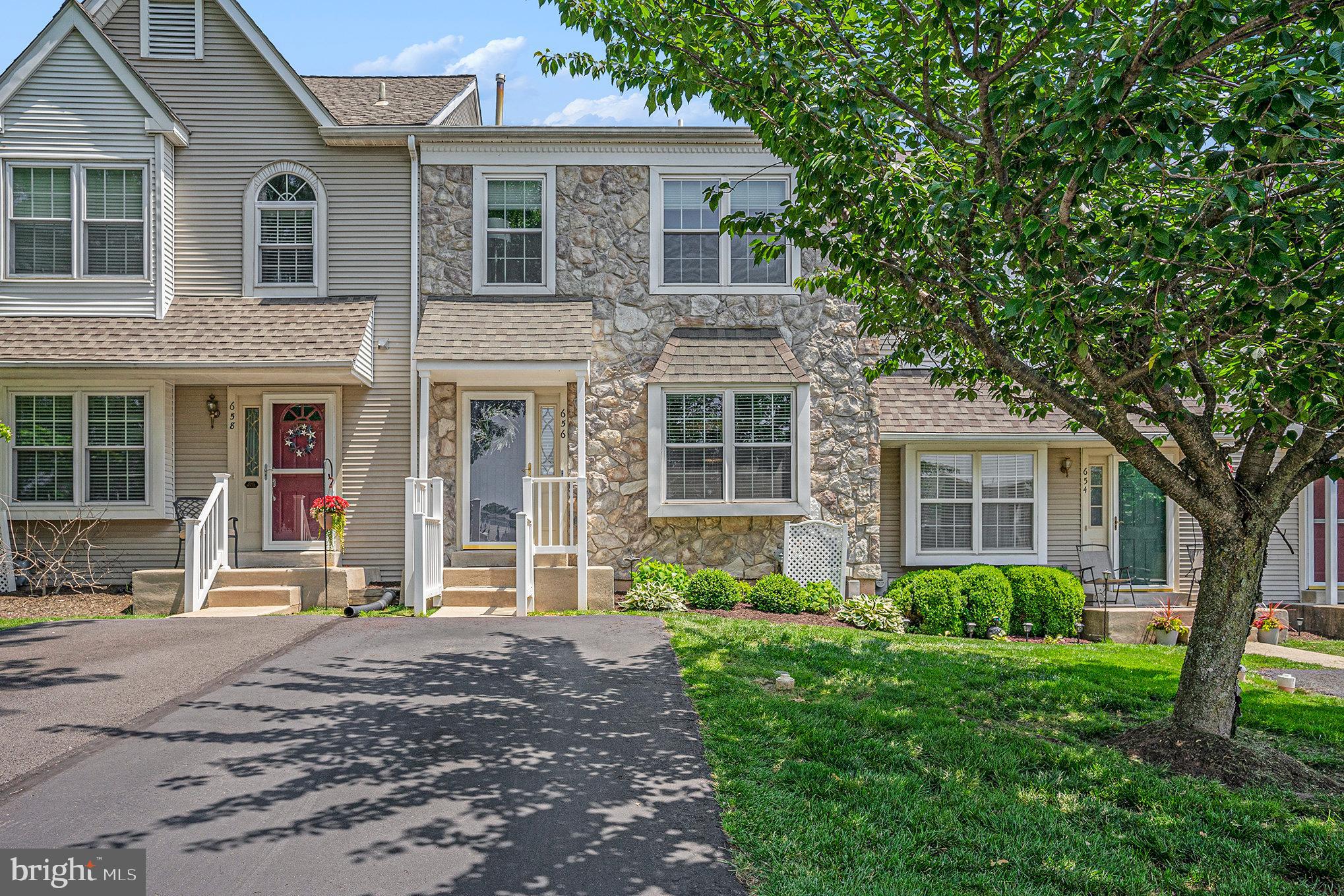 656 LONGWOOD ROAD