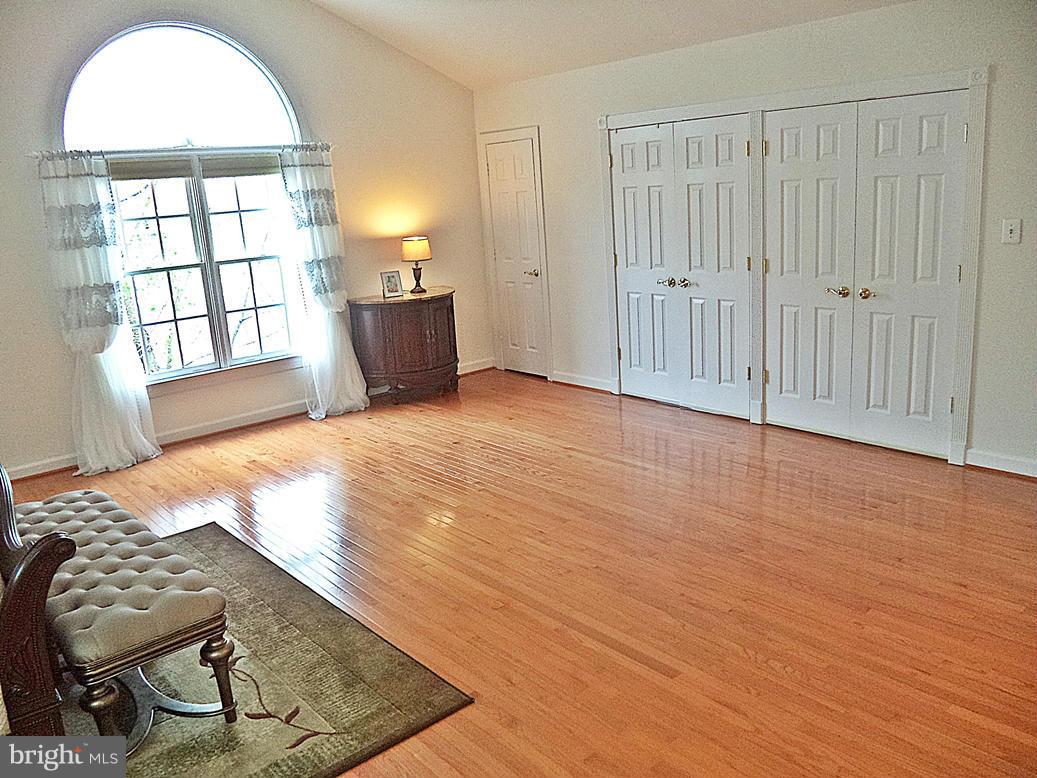 POTOMAC GROVE - Residential