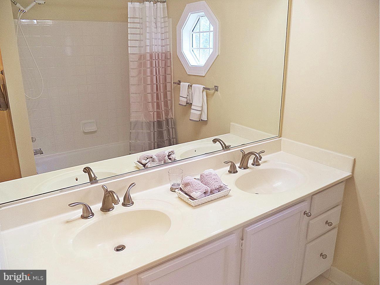 POTOMAC GROVE - Residential