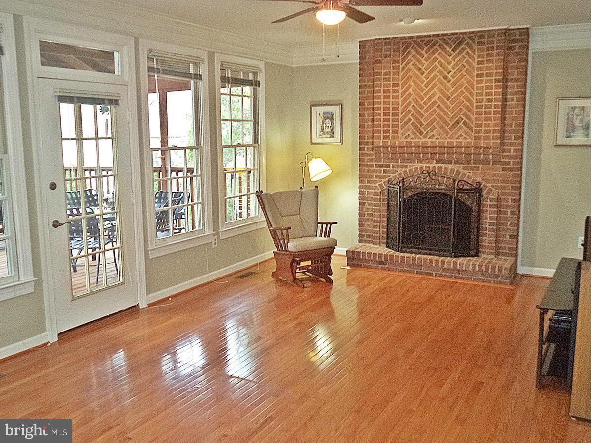 POTOMAC GROVE - Residential