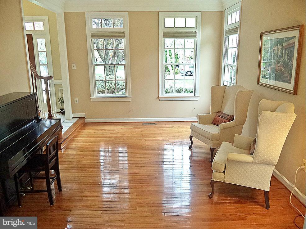 POTOMAC GROVE - Residential