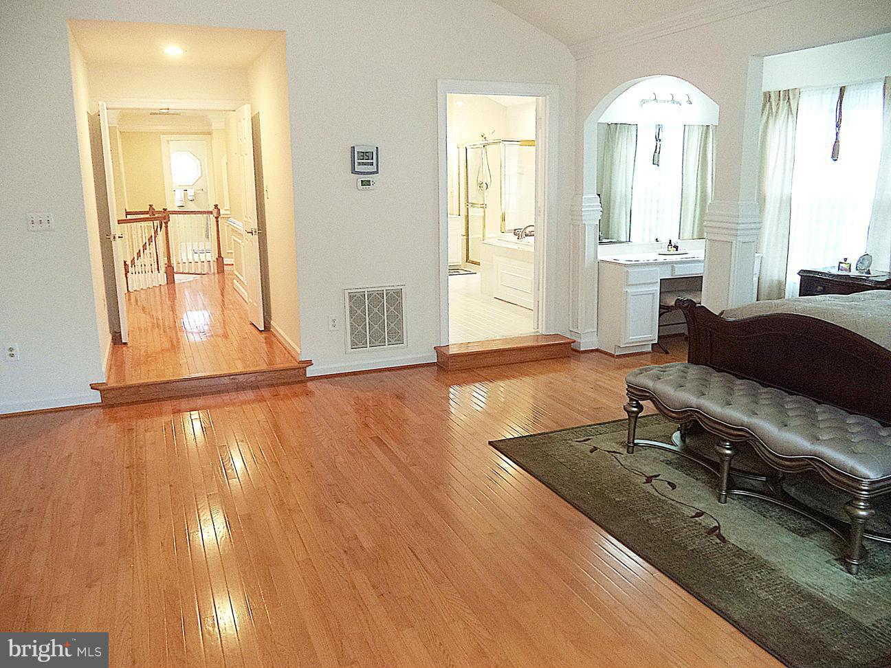 POTOMAC GROVE - Residential