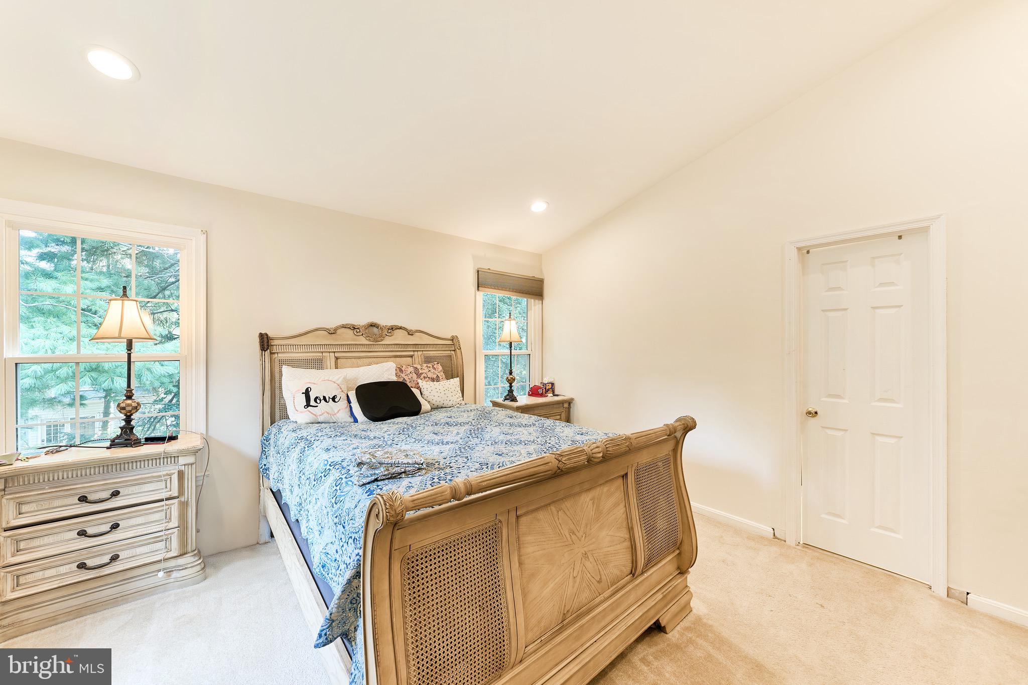 FAIR RIDGE - Residential