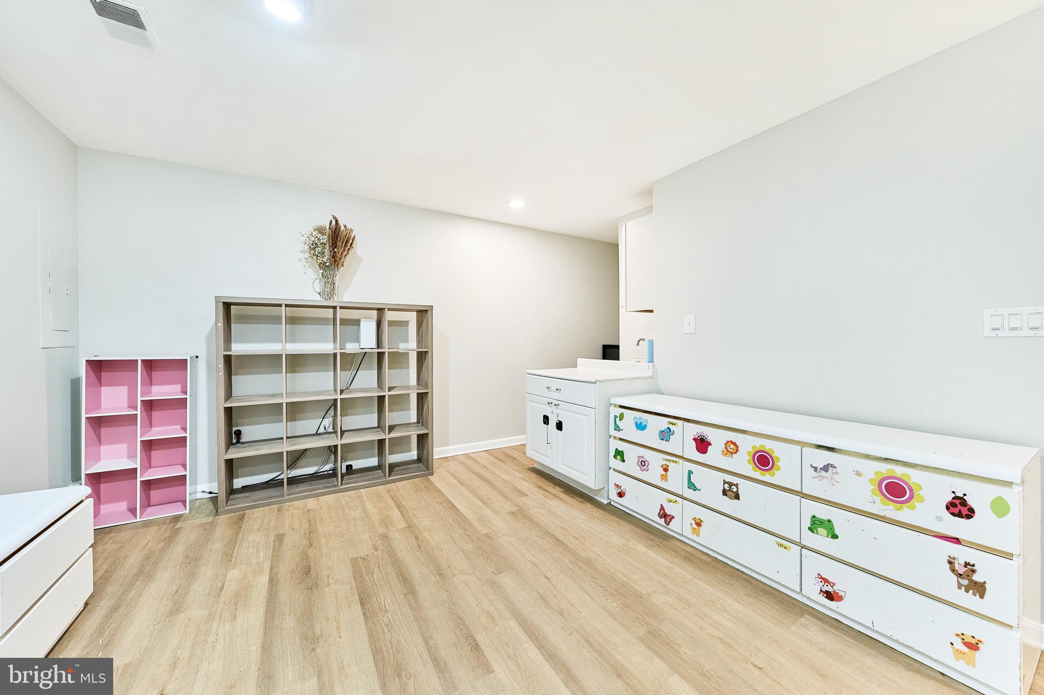 FAIR RIDGE - Residential