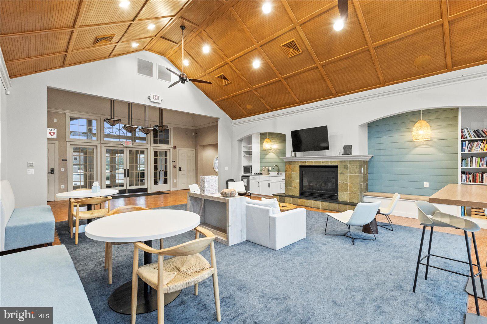 LOGANS RESERVE - Residential