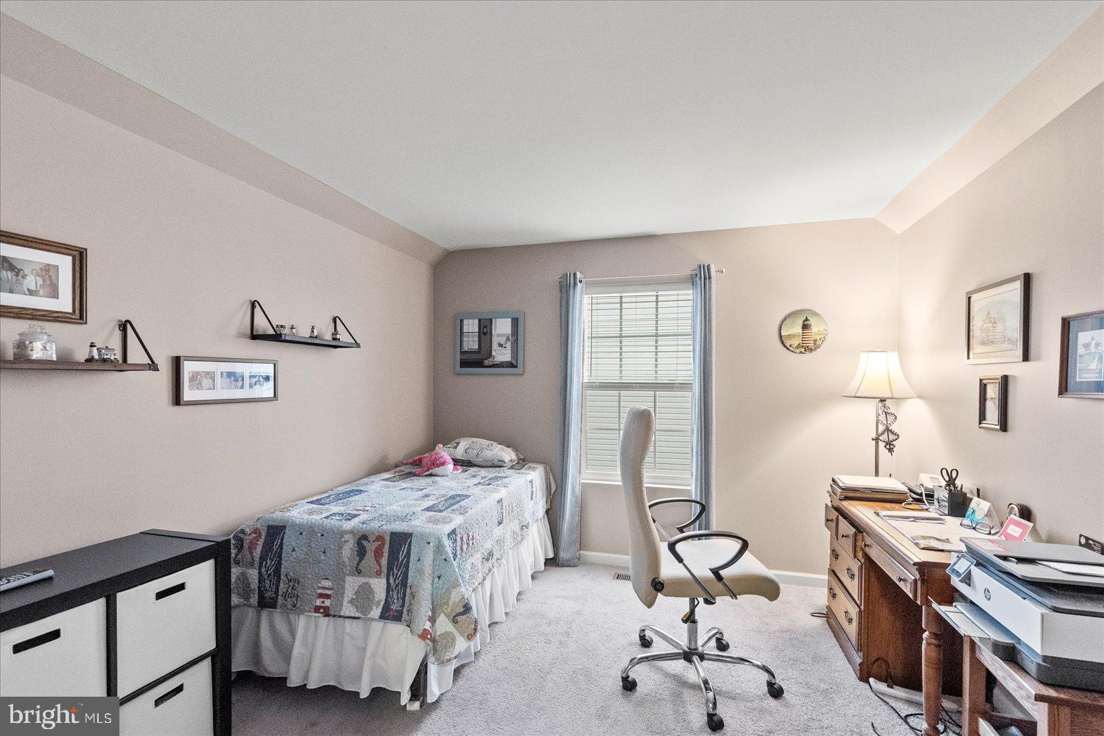 LOGANS RESERVE - Residential